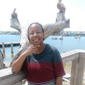 Meet your Posher, Henrietta